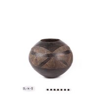 Pot/ceramic vessel (View 2)